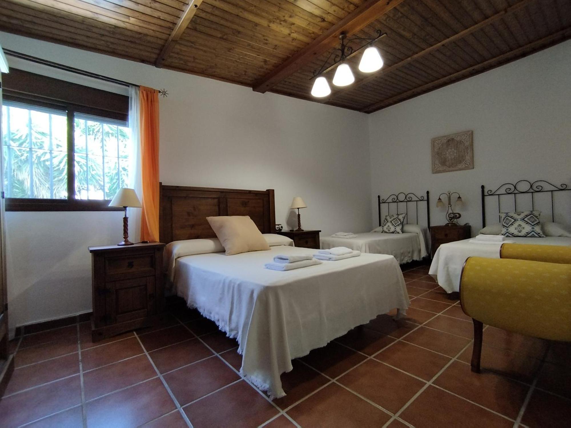 Vivienda Rural Los Madronos Malcocinado  Екстериор снимка